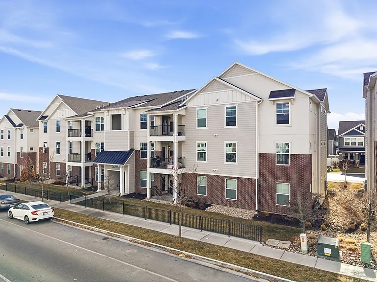 3956 West 1850 North